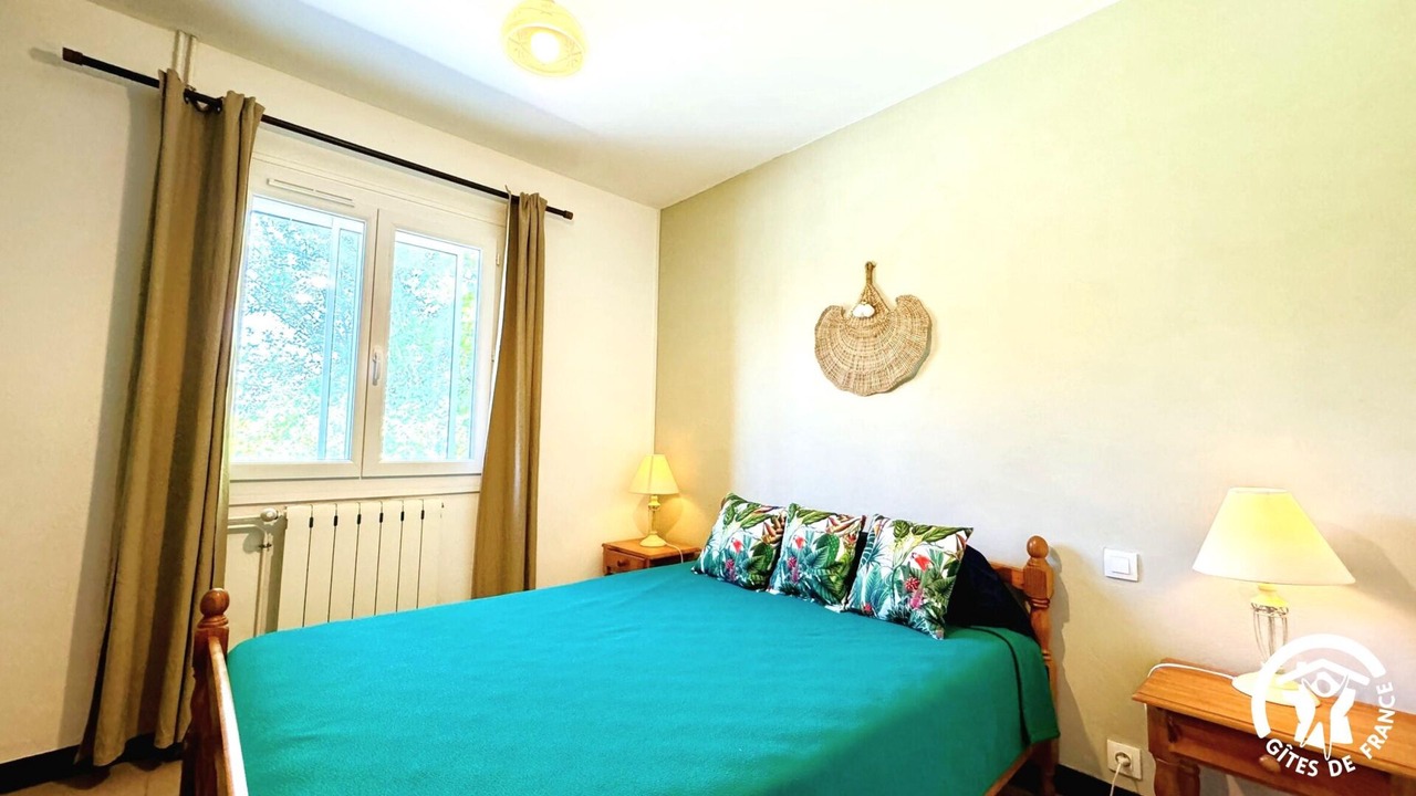 Photo of Bedroom in Saint-Martin-Lalande
