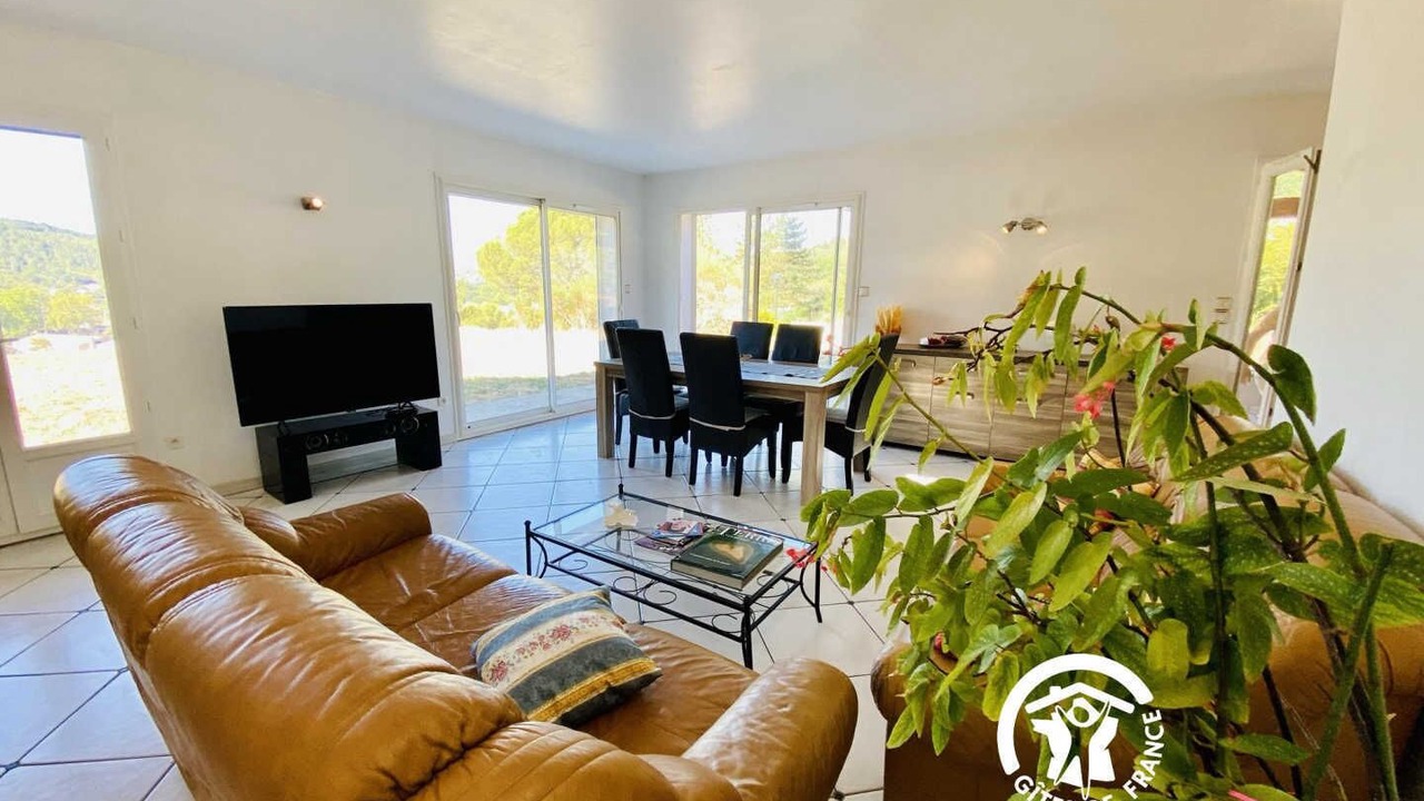 Photo of Livingroom in Couiza