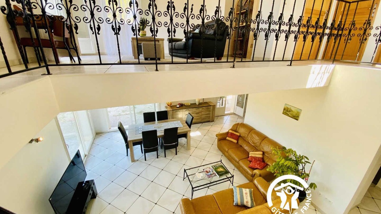 Photo of Livingroom in Couiza