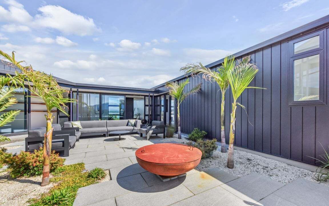 Photo of Patio Balcony in Ngaio Bay