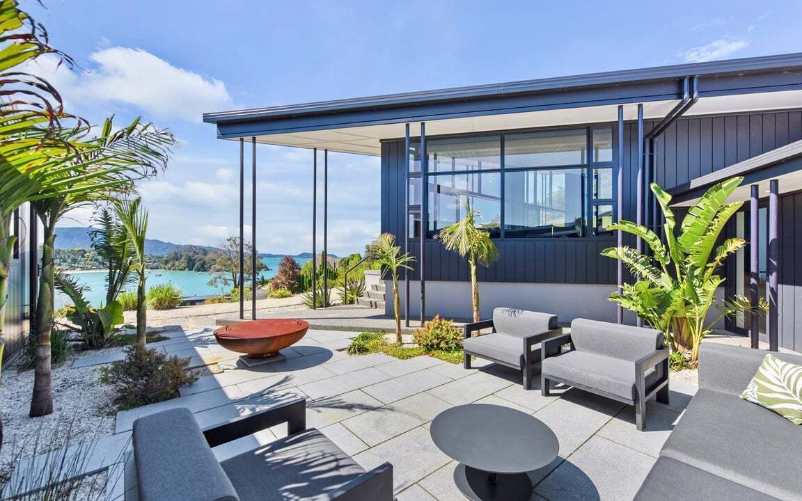 Photo of Patio Balcony in Ngaio Bay