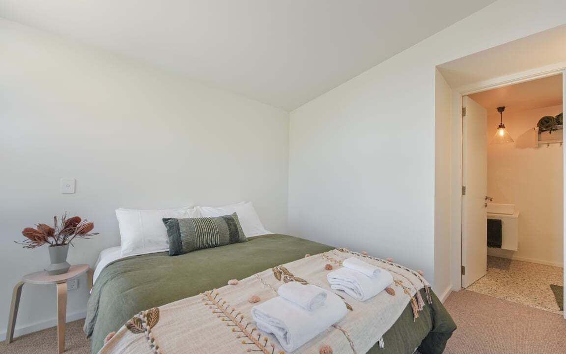 Photo of Bedroom in Ngaio Bay