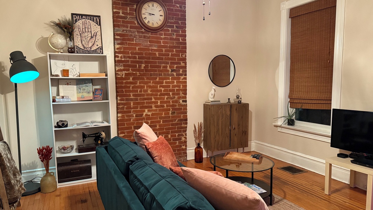 Photo of Livingroom in St. Louis