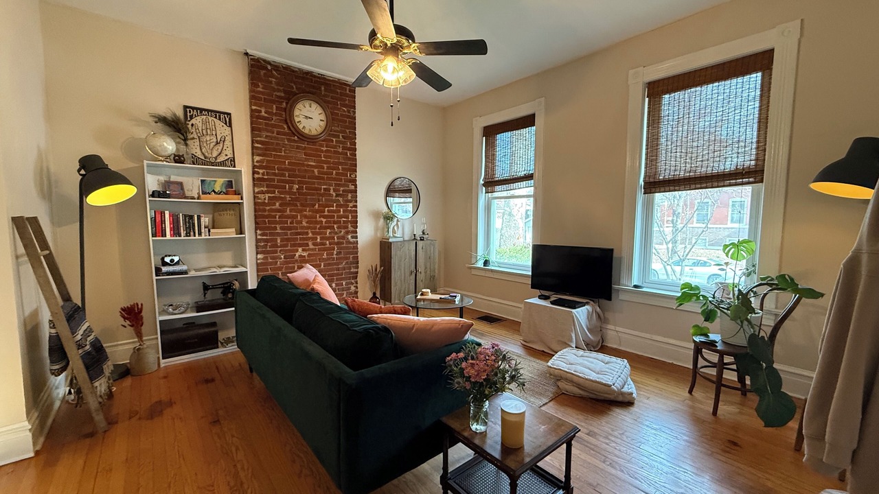 Photo of Livingroom in St. Louis