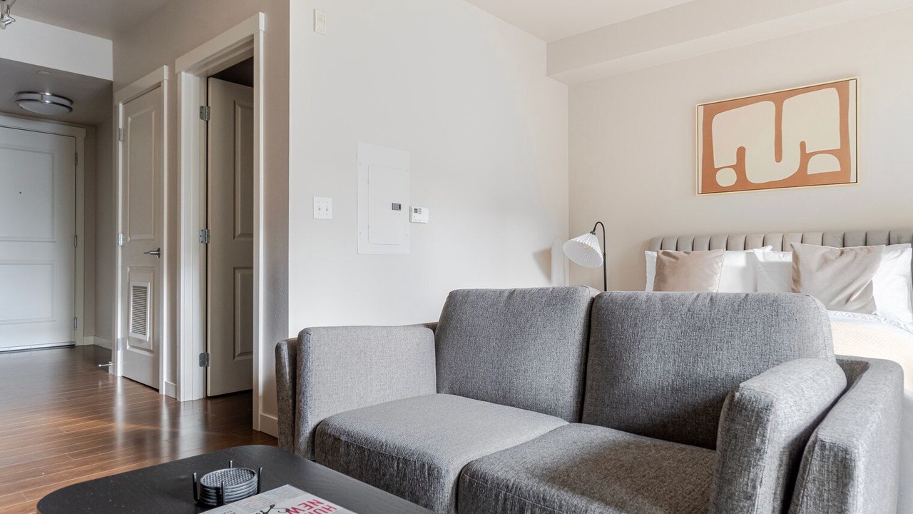 Photo of Livingroom in West Bellevue