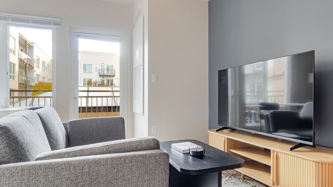 Photo of Livingroom in West Bellevue