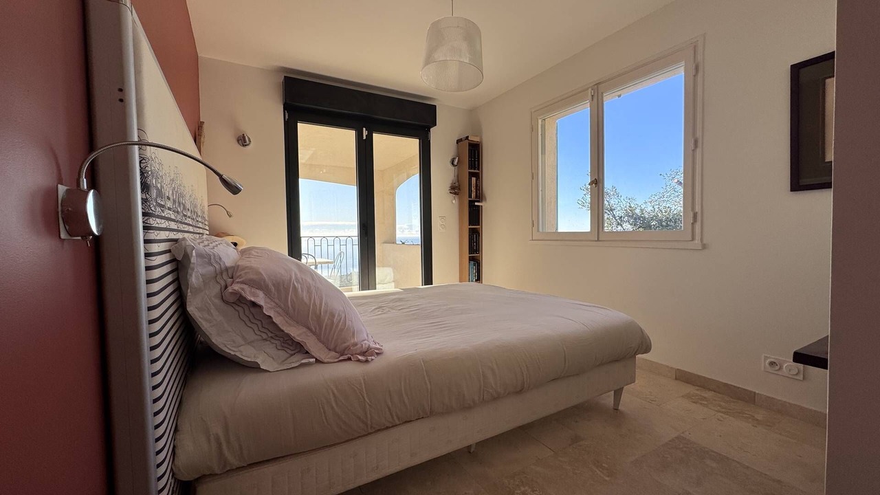 Photo of Bedroom in Les Issambres