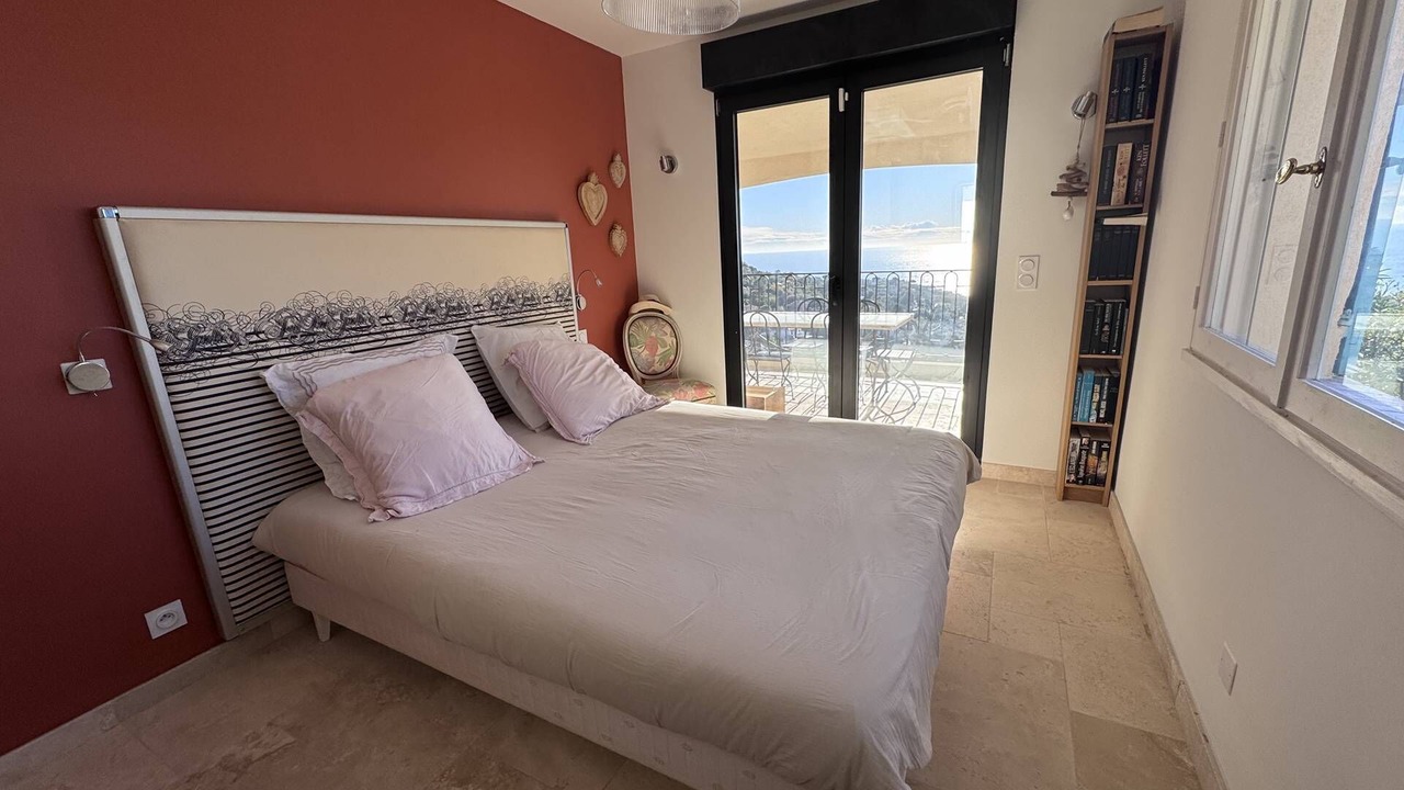 Photo of Bedroom in Les Issambres