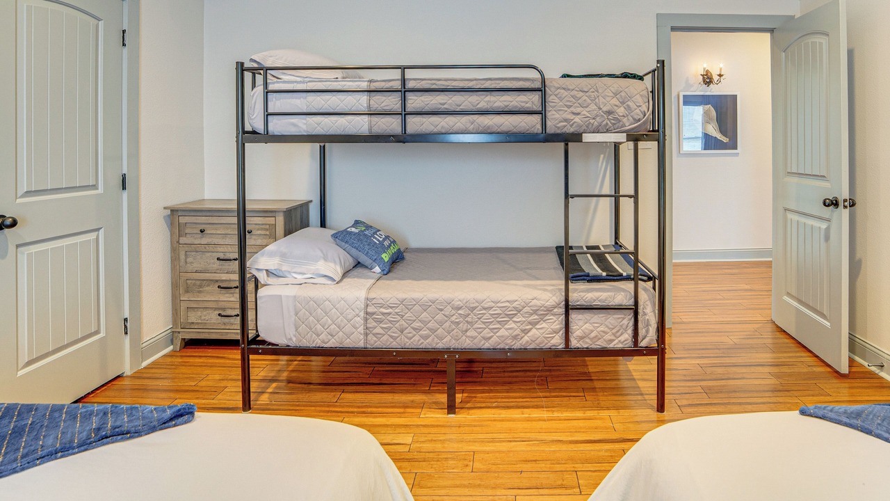 Photo of Bedroom in Peak's Suburban Addition