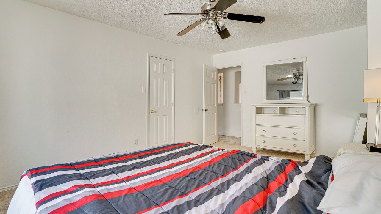 Photo of Bedroom in Fossil Creek