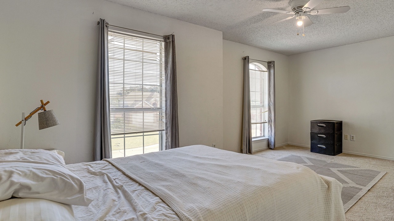 Photo of Bedroom in Fossil Creek