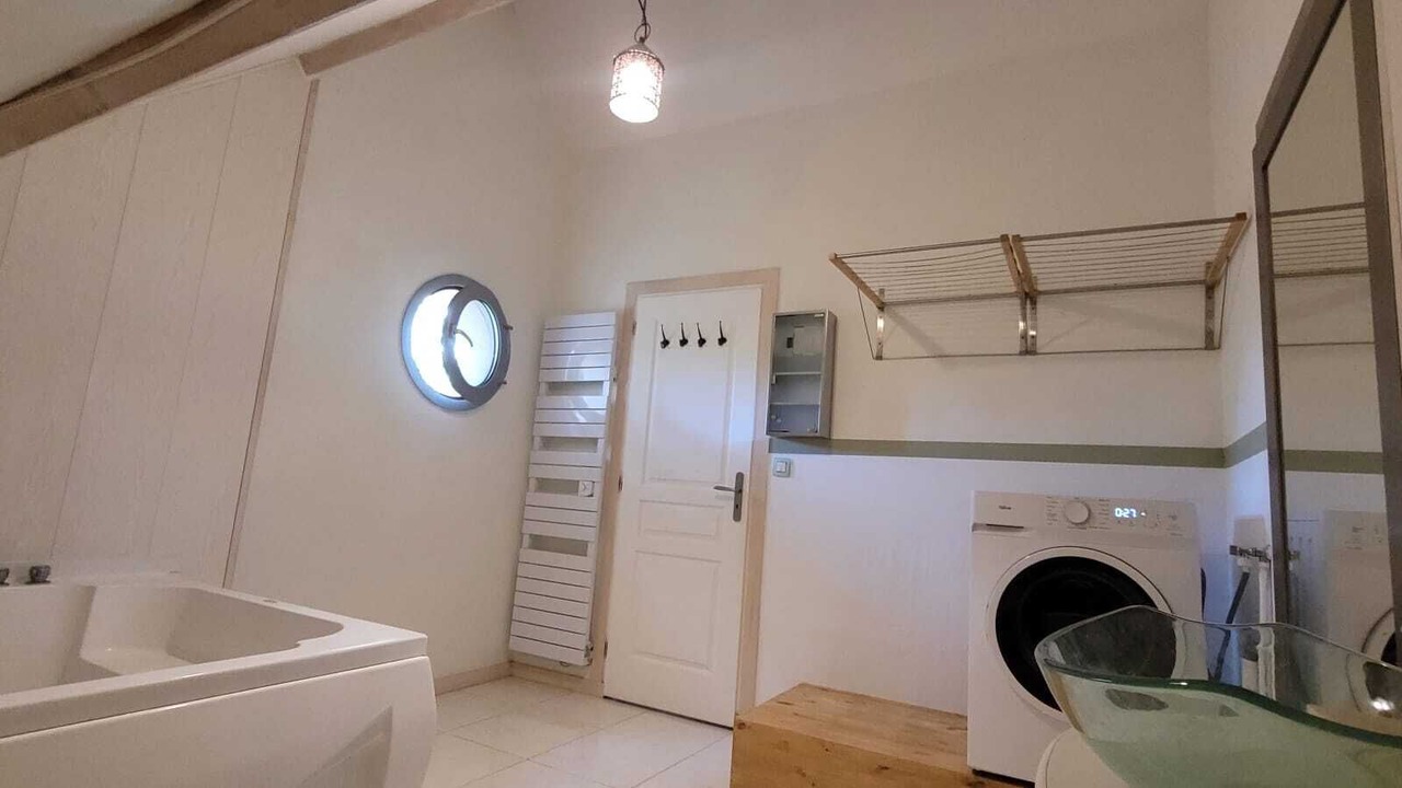 Photo of Bathroom in Nanteau-sur-Essonne