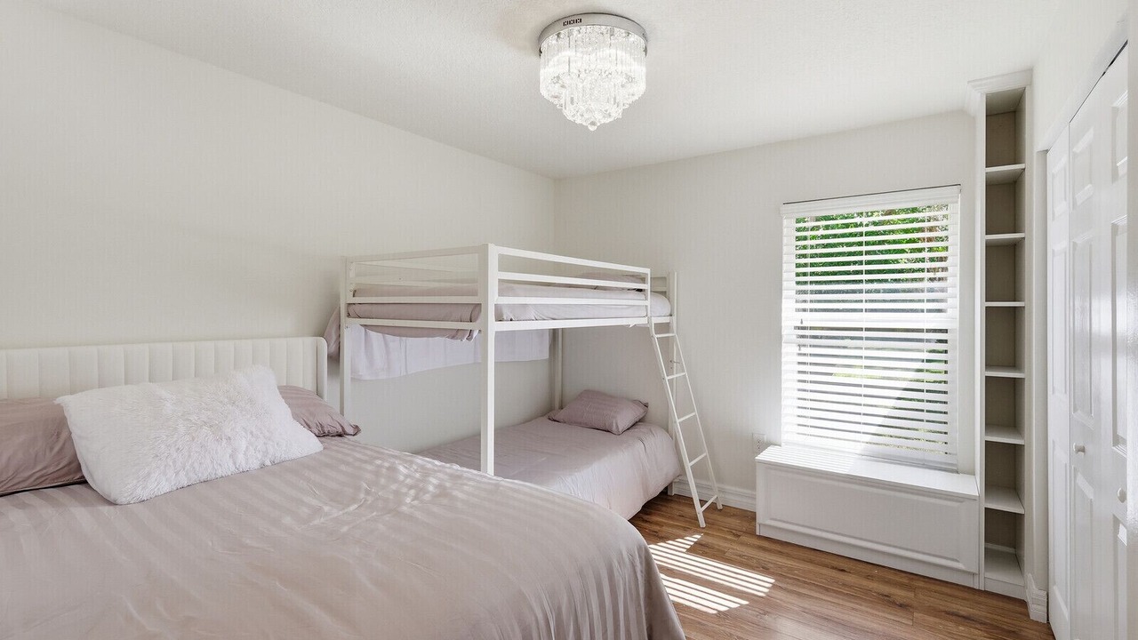 Photo of Bedroom in Trailer Estates