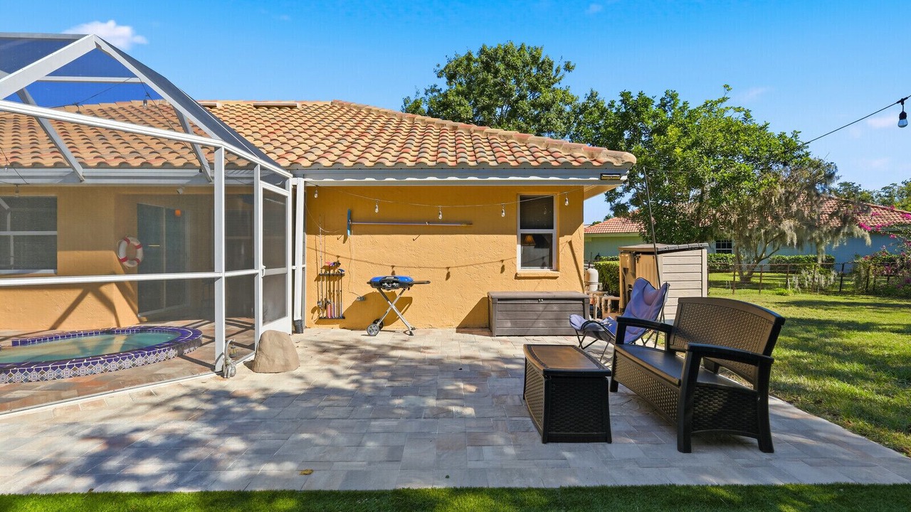 Photo of Patio Balcony in Trailer Estates