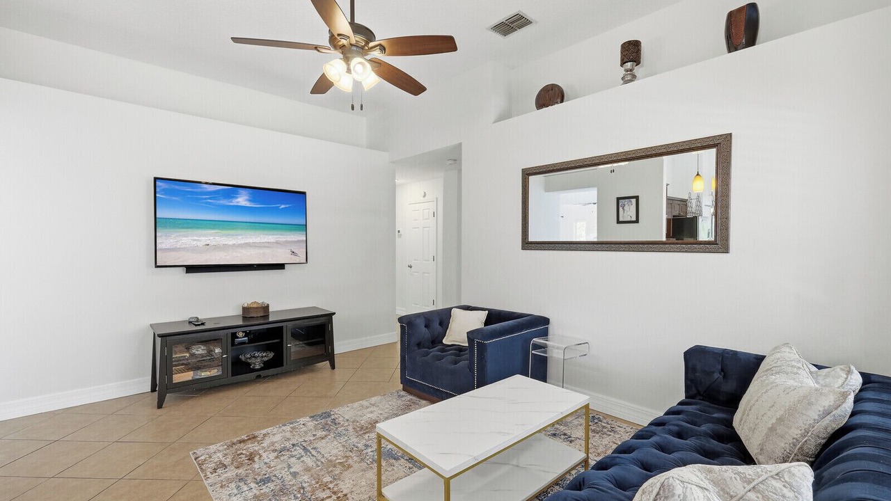 Photo of Livingroom in Trailer Estates