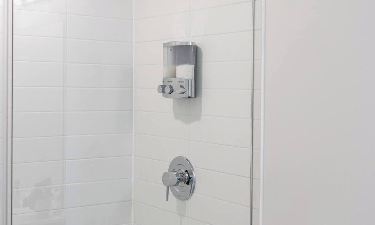 Photo of Bathroom in Harwood