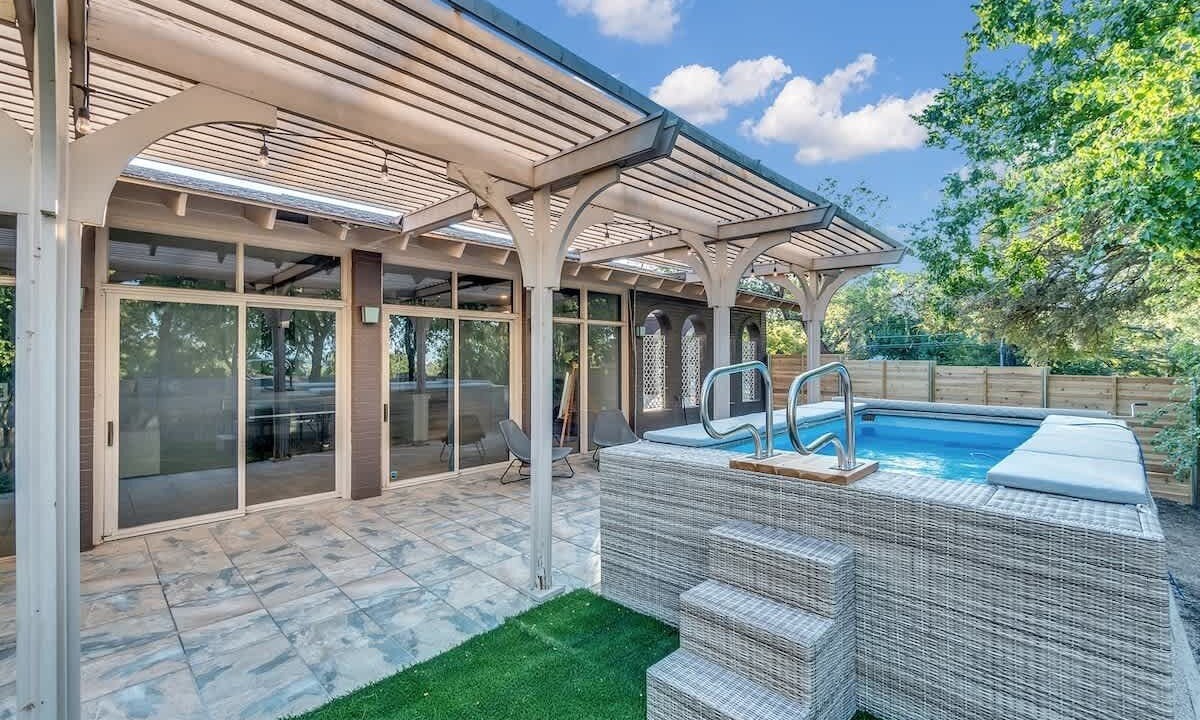 Photo of Outdoor in Riverside