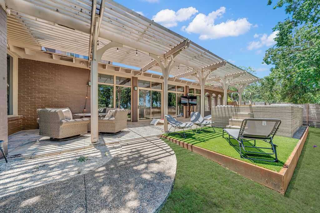 Photo of Patio Balcony in Riverside