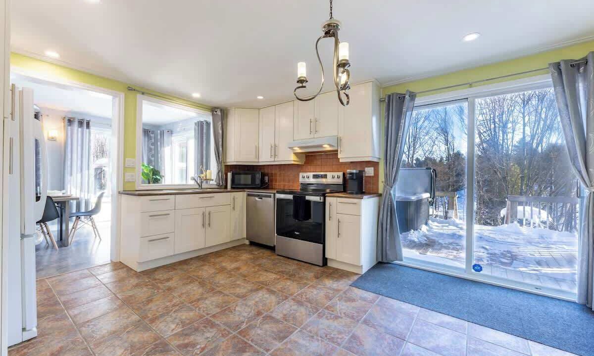 Photo of Kitchen in Sainte-Marcelline-de-Kildare