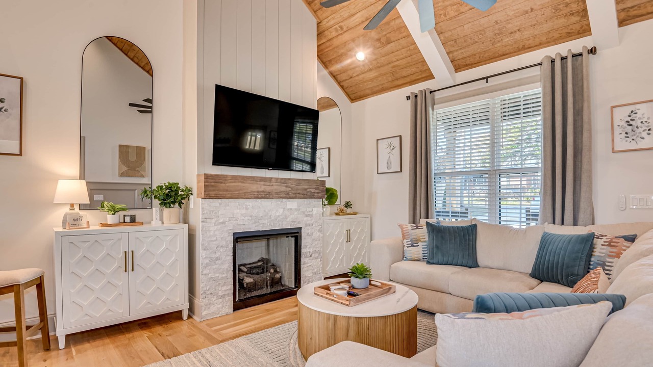 Photo of Bedroom in Martinez
