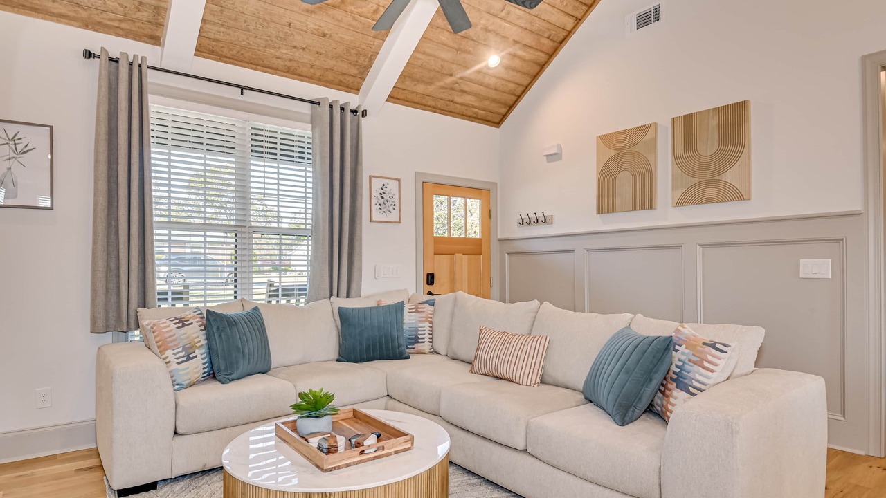 Photo of Bedroom in Martinez