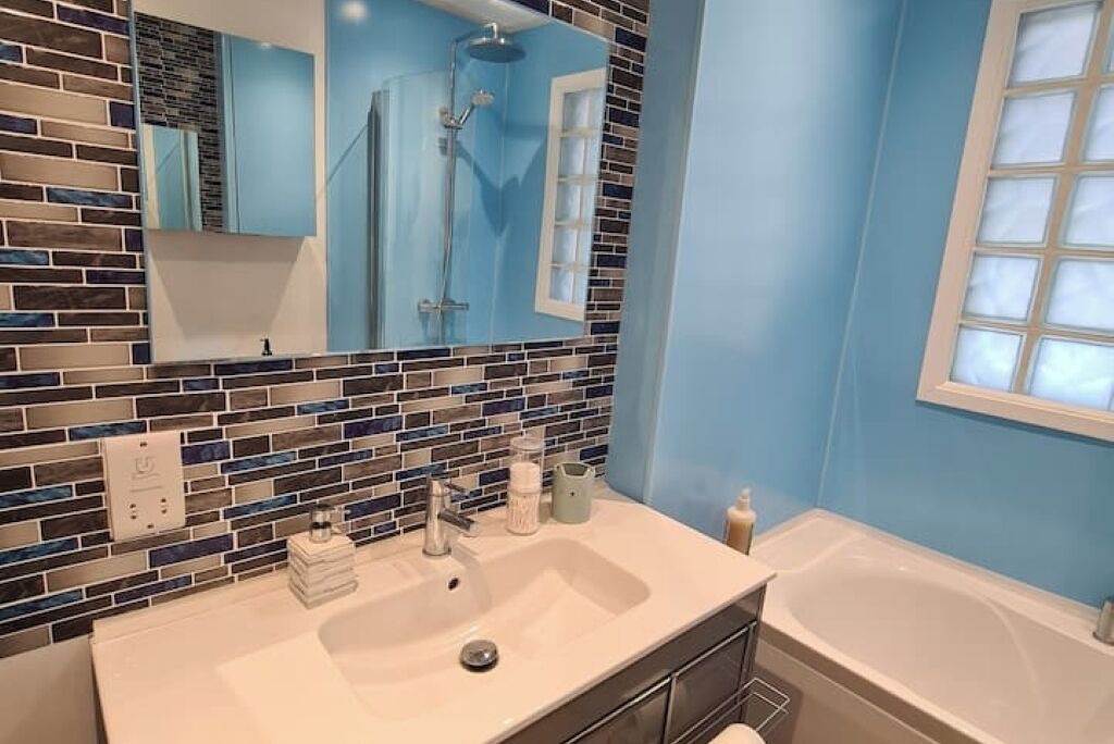 Photo of Bathroom in Polegate