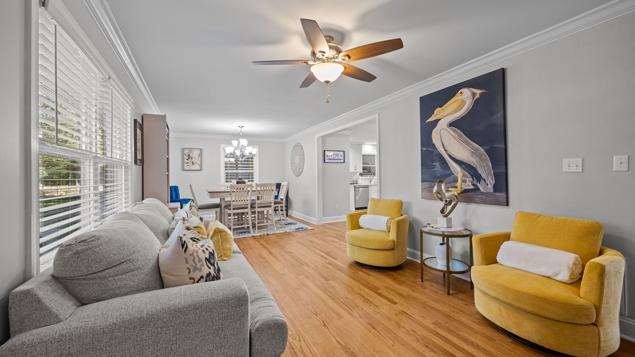 Photo of Livingroom in Northeast Raleigh