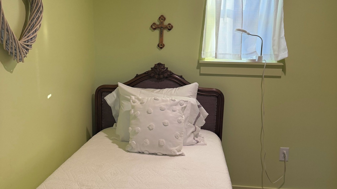 Photo of Bedroom in Log Cabin