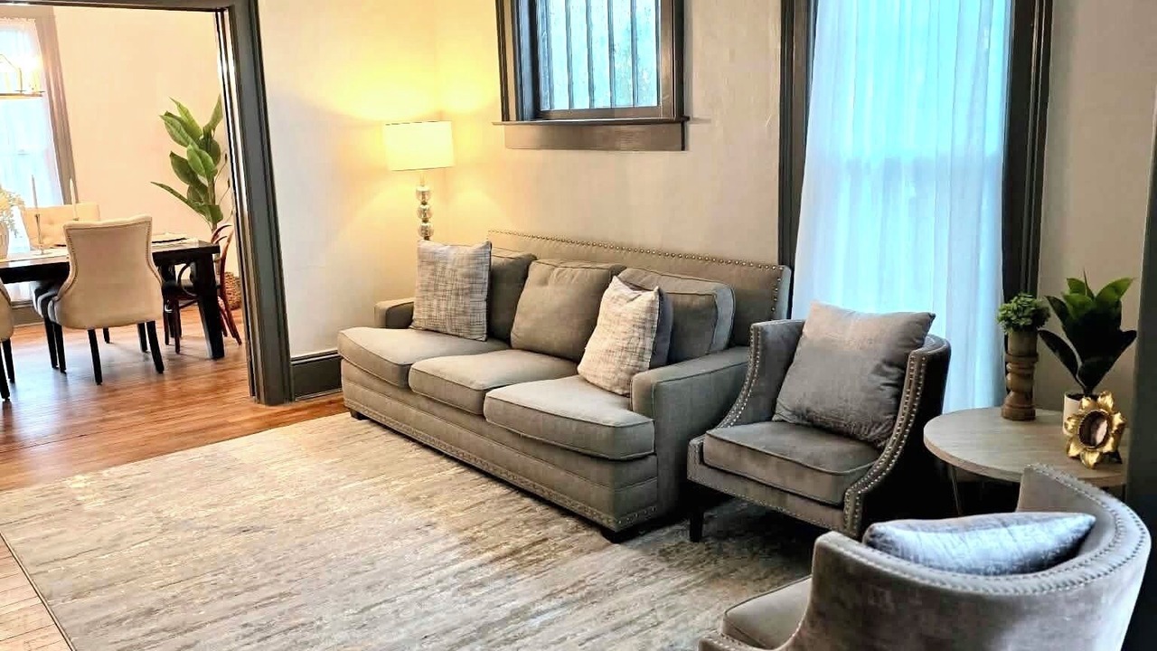 Photo of Livingroom in Elmira