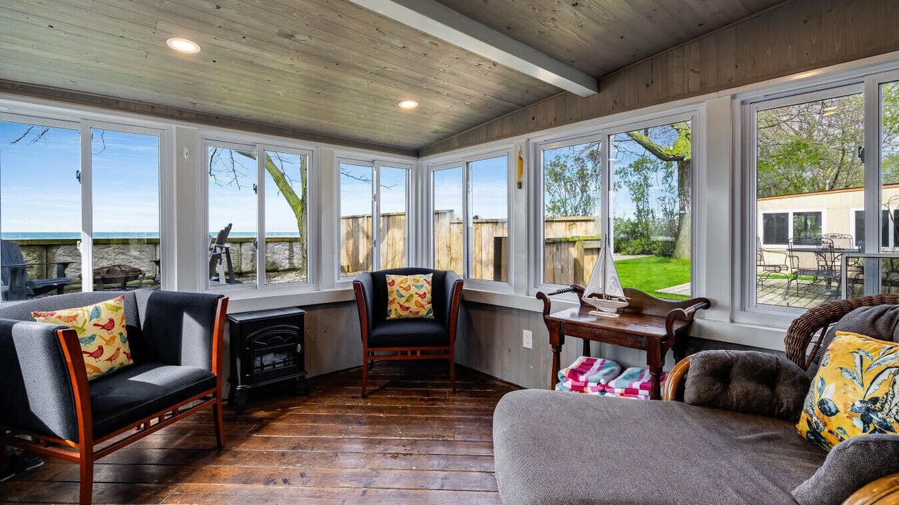 Photo of Livingroom in Leamington