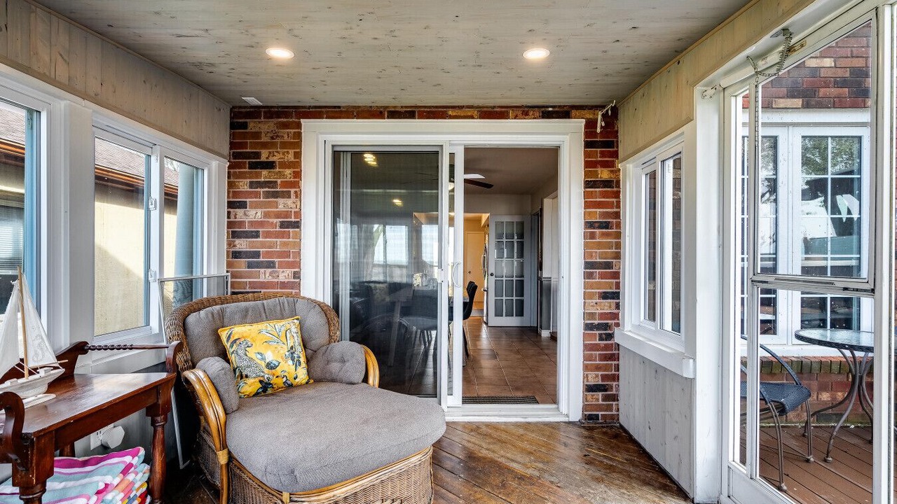 Photo of Livingroom in Leamington