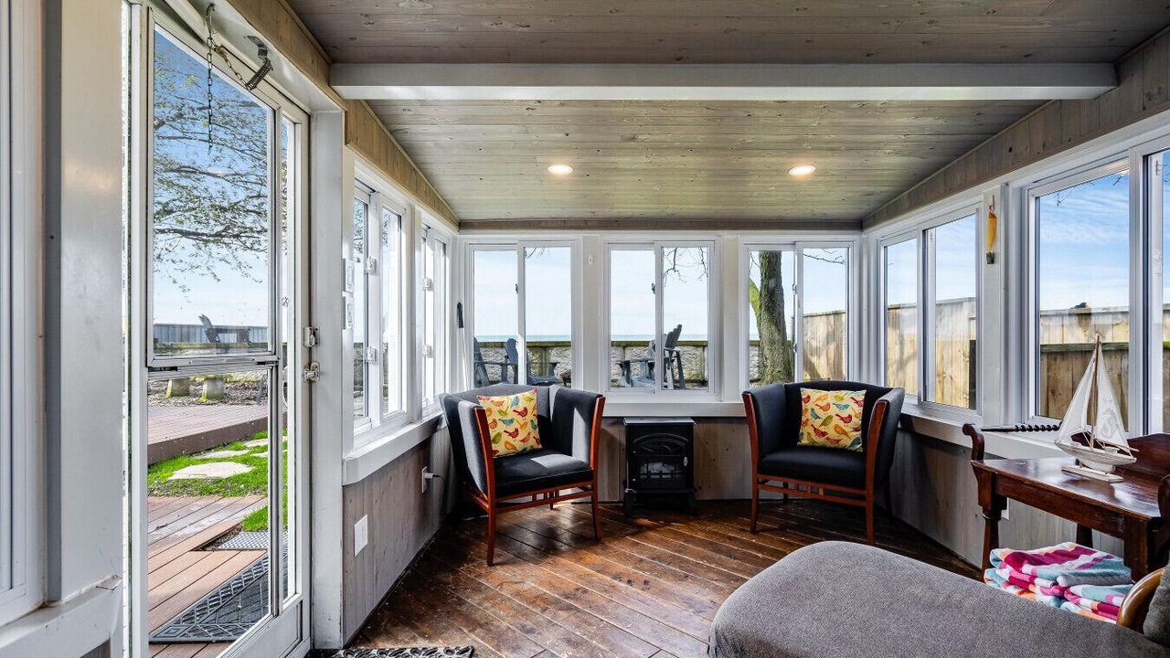 Photo of Livingroom in Leamington