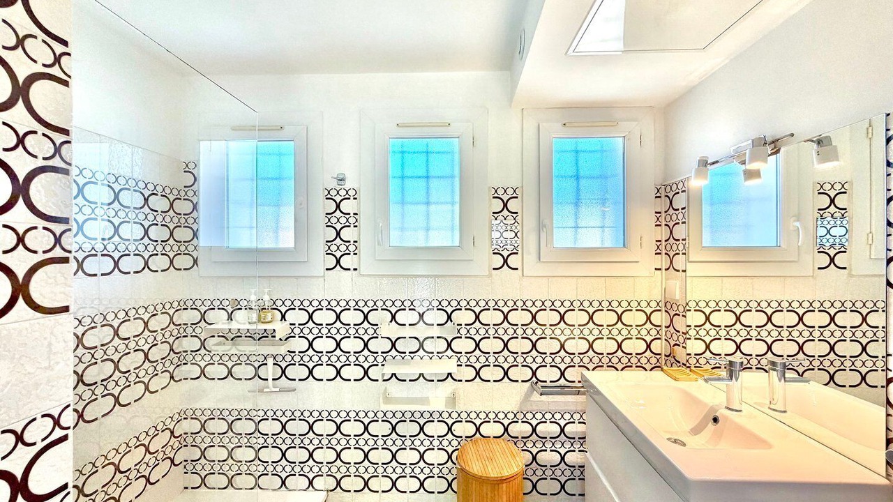 Photo of Bathroom in Vezenobres