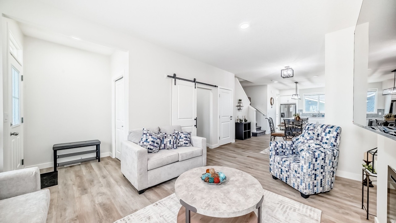 Photo of Livingroom in Southeast Calgary