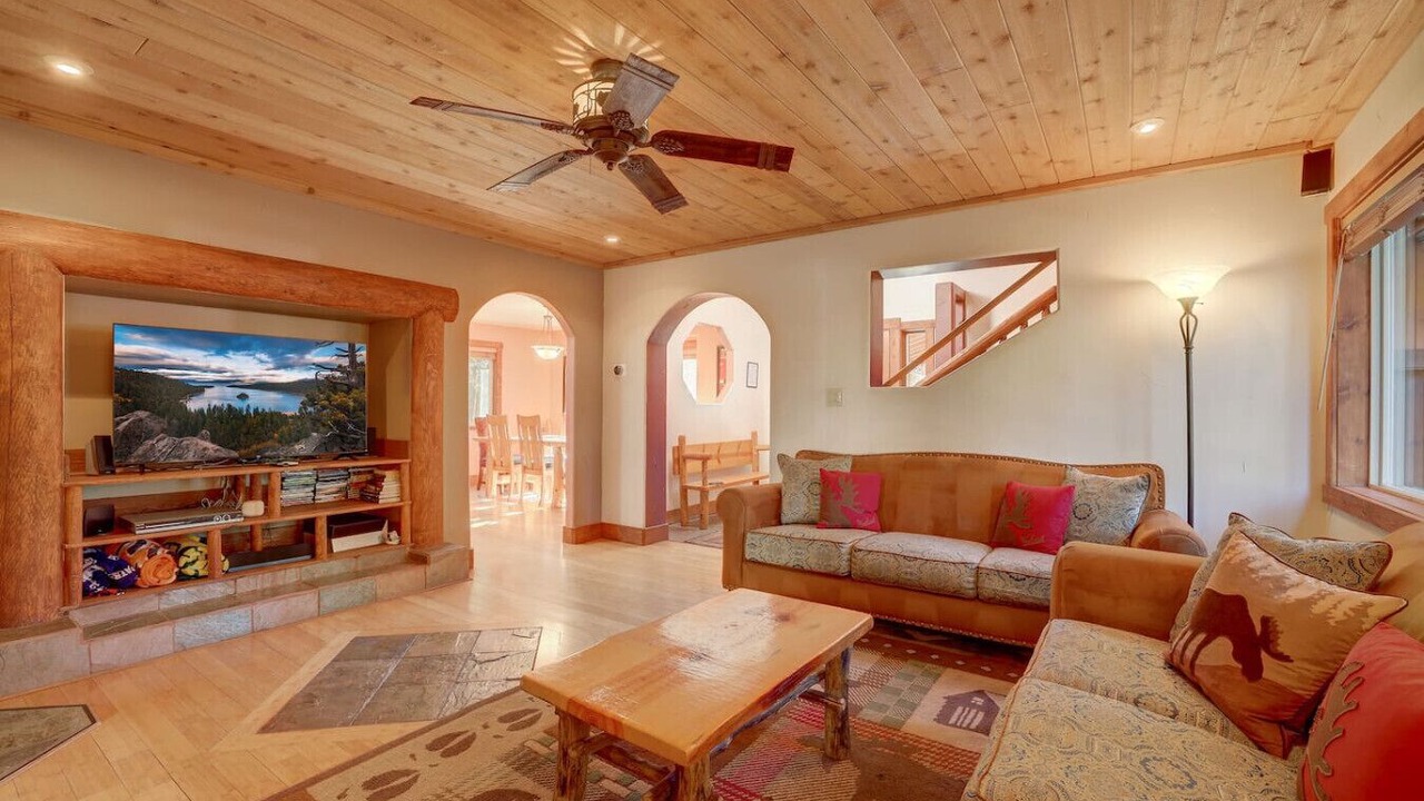 Photo of Livingroom in Bijou Park Acres