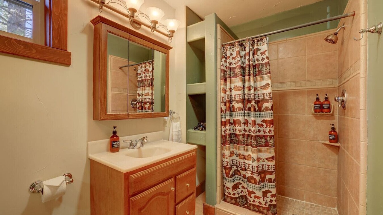 Photo of Bathroom in Bijou Park Acres
