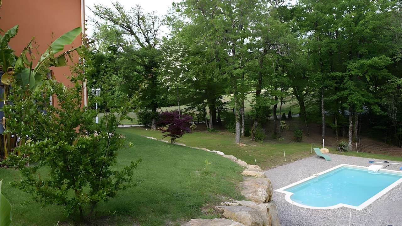 Photo of Outdoor in Saint-Andre-dAllas