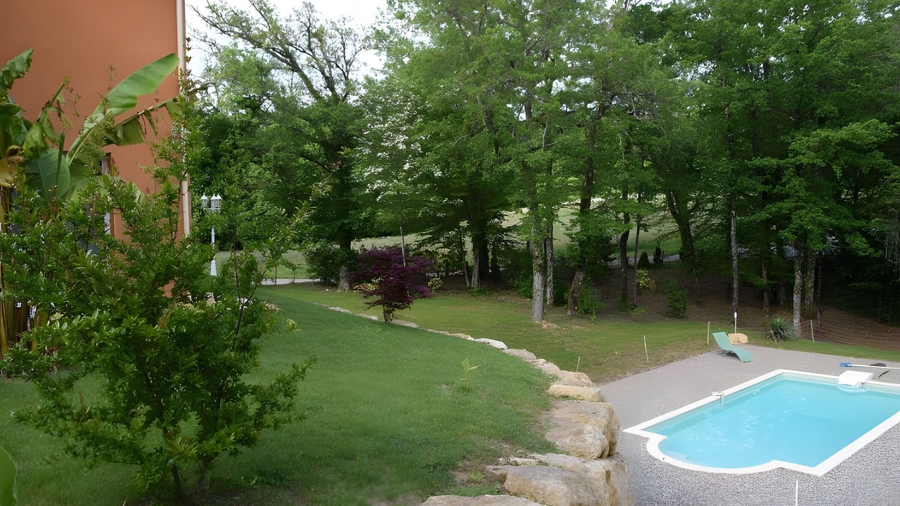 Photo of Outdoor in Saint-Andre-dAllas