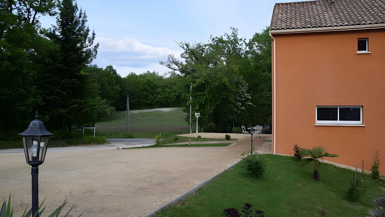 Photo of Outdoor in Saint-Andre-dAllas