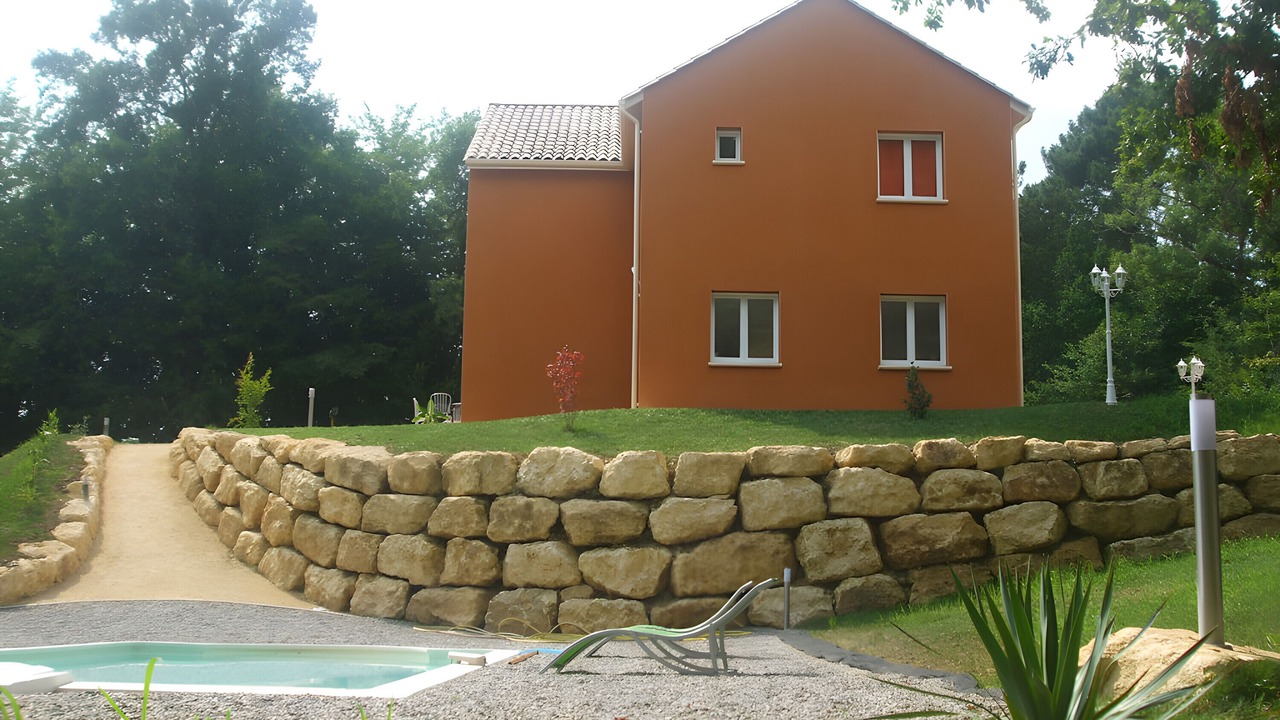 Photo of Outdoor in Saint-Andre-dAllas