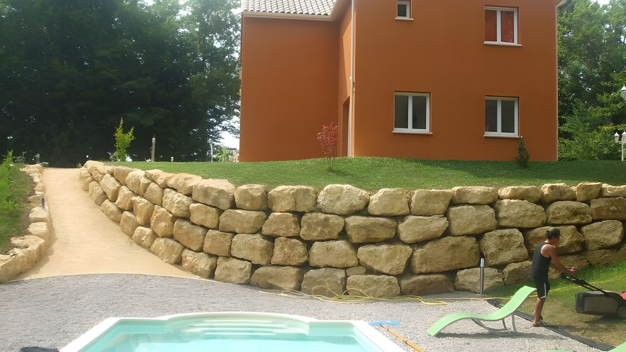 Photo of Outdoor in Saint-Andre-dAllas