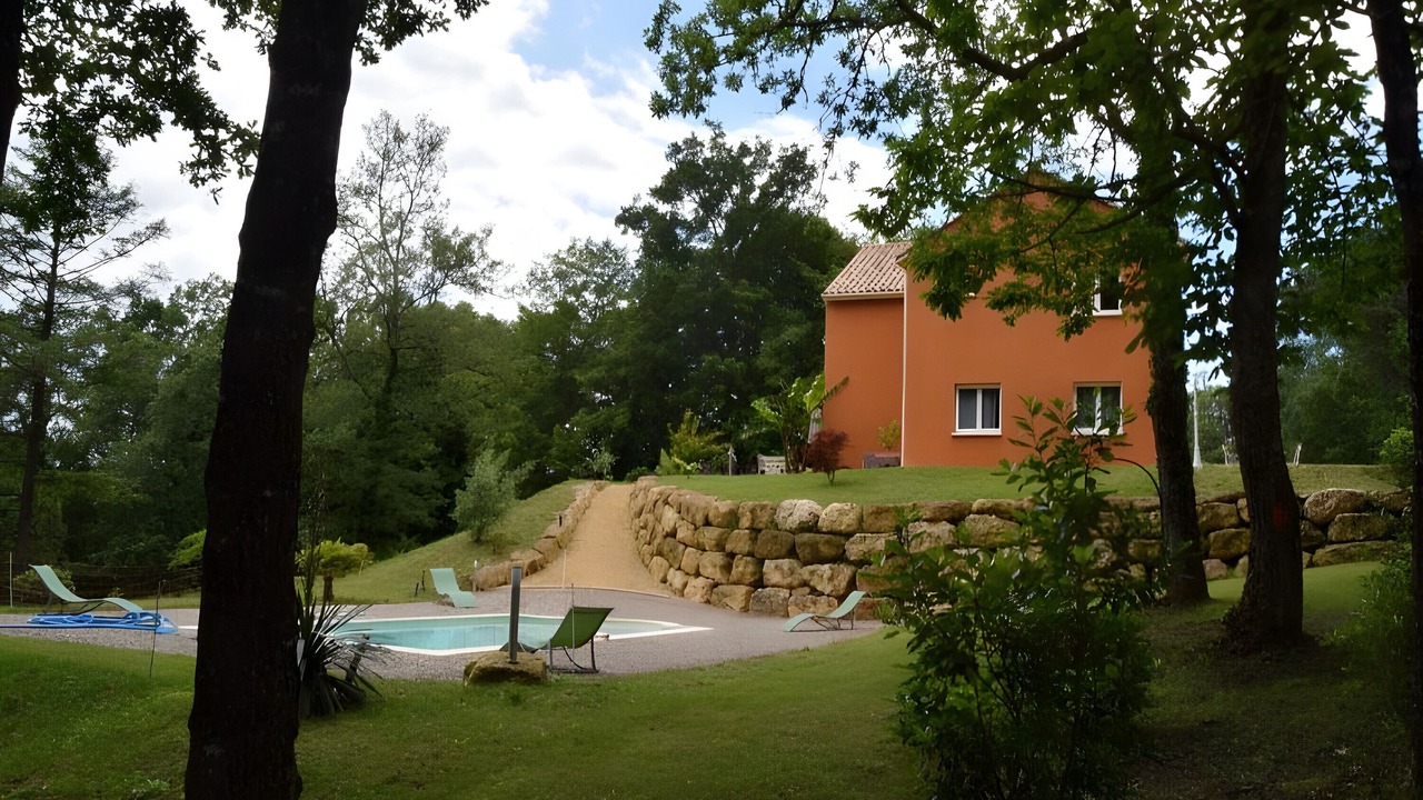 Photo of Outdoor in Saint-Andre-dAllas