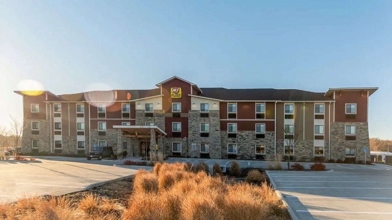 Photo of Outdoor in Overland Park