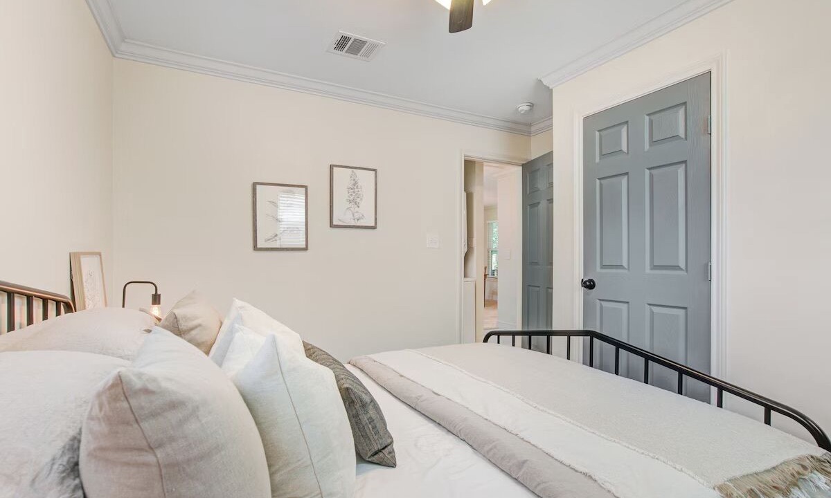 Photo of Bedroom in Shady Acres