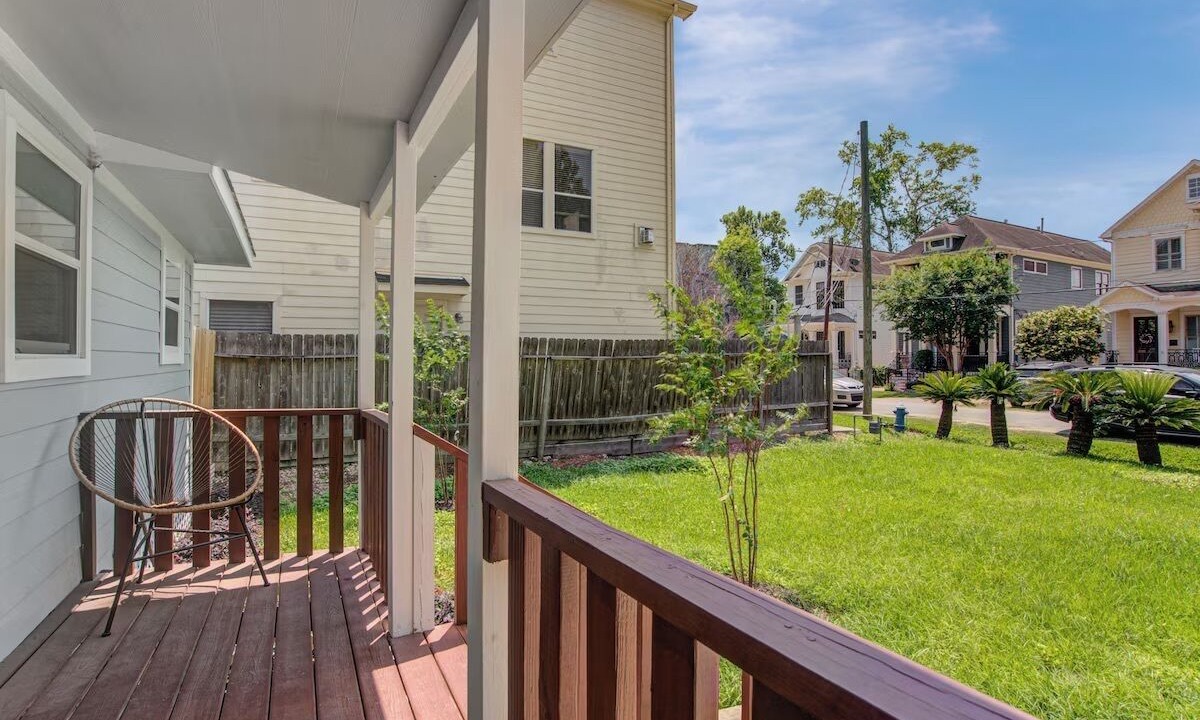 Photo of Patio Balcony in Shady Acres