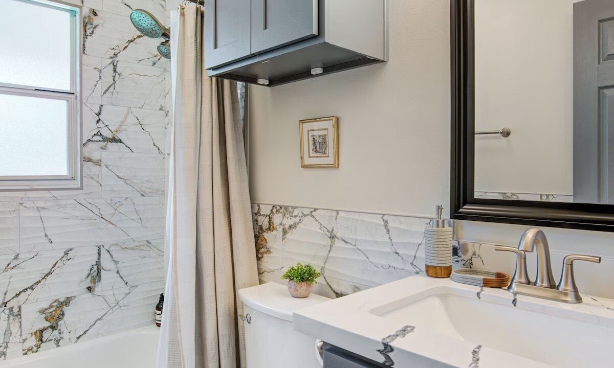 Photo of Bathroom in Shady Acres
