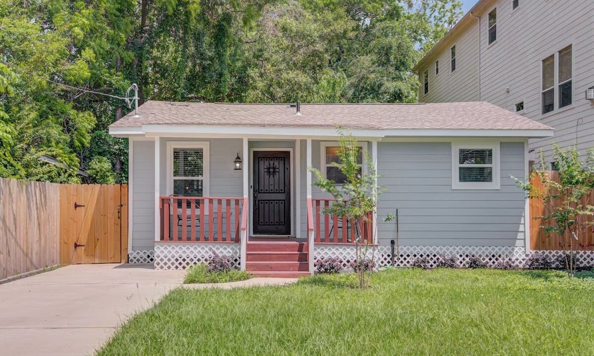 Photo of Outdoor in Shady Acres