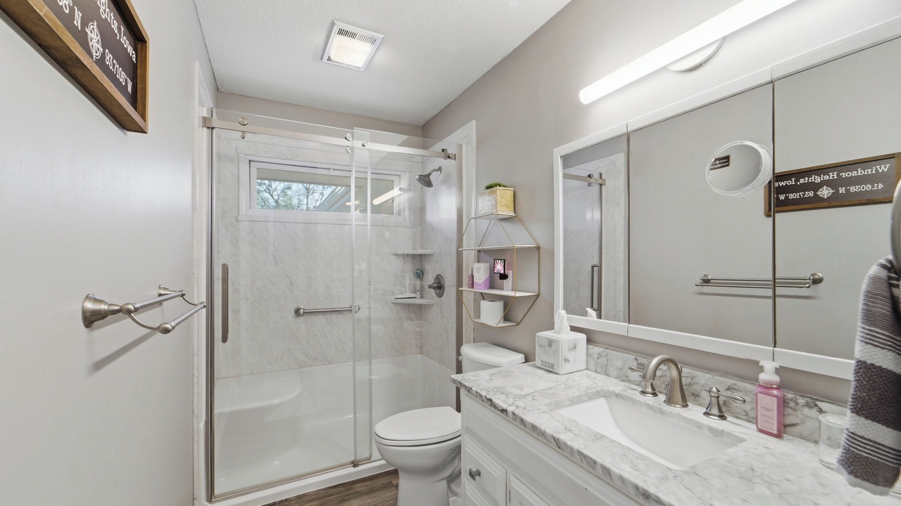 Photo of Bathroom in Windsor Heights