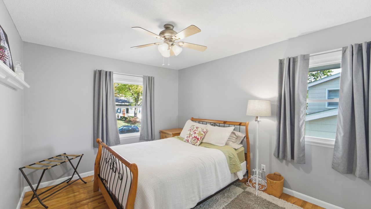 Photo of Bedroom in Windsor Heights