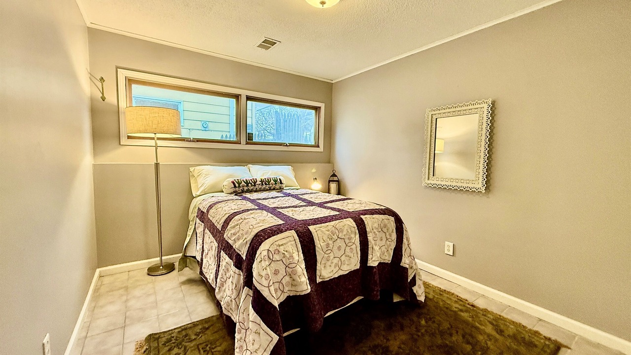 Photo of Bedroom in Windsor Heights